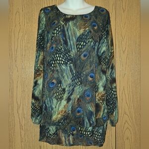 🌟4/$25 New Directions Peacock Feather Patterned Top M